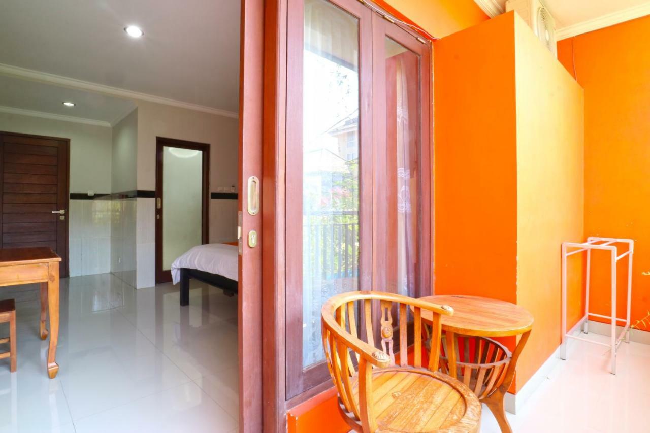 เรนา ซการา เฮาส์ Hotel กูตา ภายนอก รูปภาพ